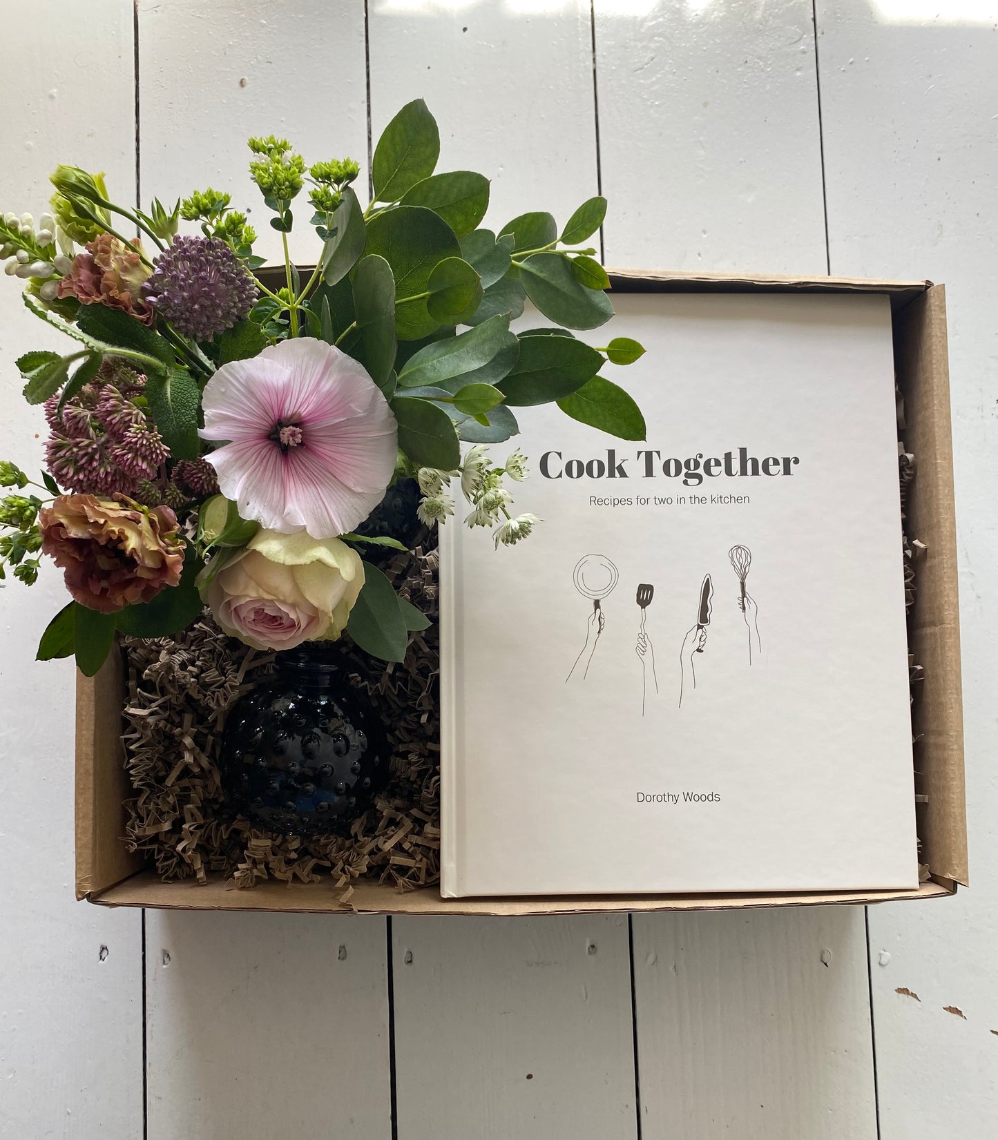 Cook Together Gift Box - including a slate bobbly bud vase with a posy of seasonal flowers