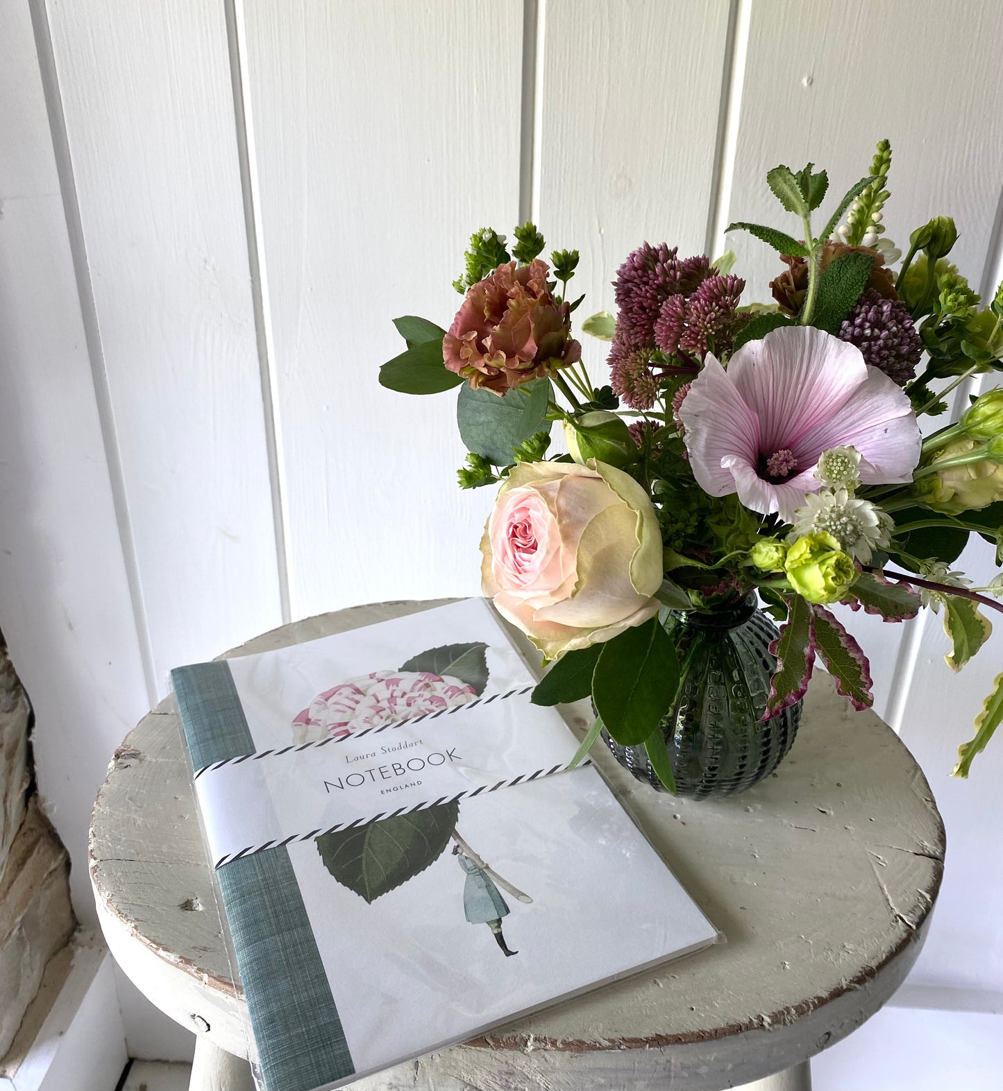 Posy With Notebook Gift box