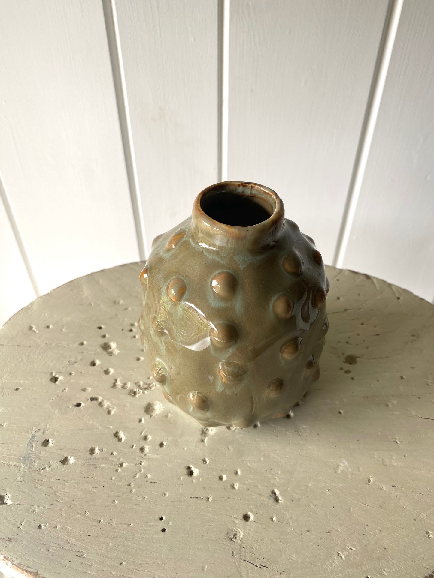 The Pistachio Dot Ceramic Vase (approx 12cm) including posy of flowers