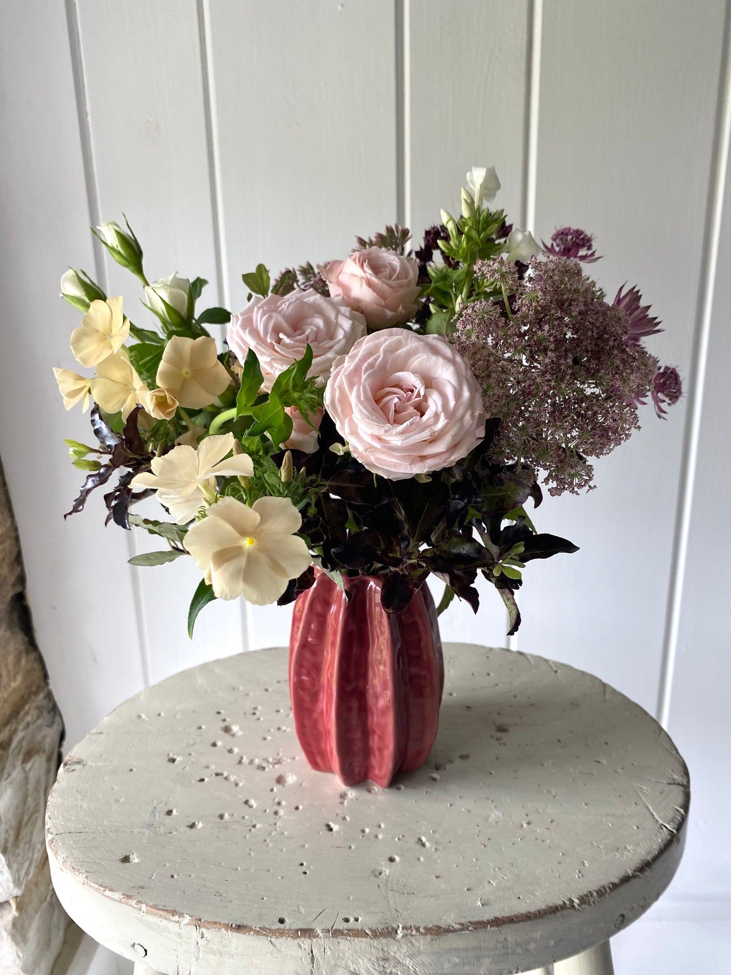 Textured Berry Ceramic Vase (approx 11cm) including posy of flowers